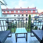Monteurhaus Mit Zwei In Bremen-mitte, Parkplatz & Wlan