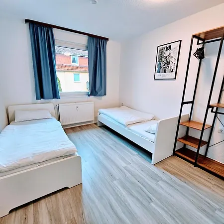 Monteurhaus Mit Zwei In Bremen-mitte, Parkplatz & Wlan