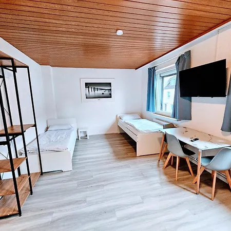 Monteurhaus Mit Zwei In Bremen-mitte, Parkplatz & Wlan Lägenhet *