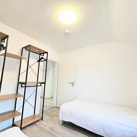 Monteurhaus Mit Zwei In Bremen-mitte, Parkplatz & Wlan Appartamento *