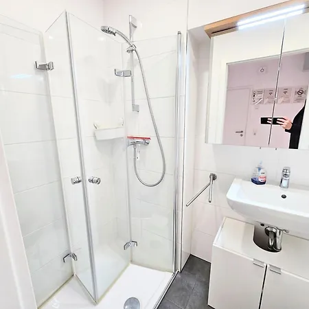 Monteurhaus Mit Zwei In Bremen-mitte, Parkplatz & Wlan