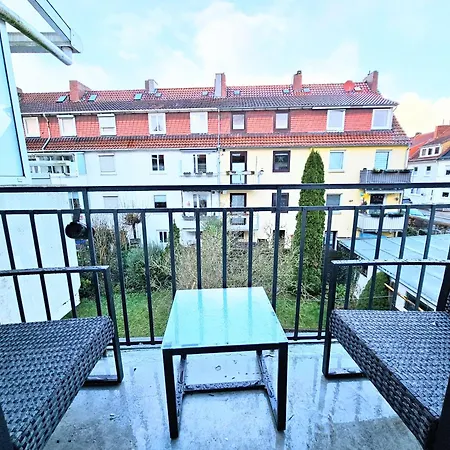 Monteurhaus Mit Zwei In Bremen-mitte, Parkplatz & Wlan