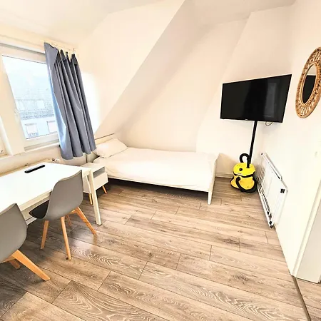 Appartamento Monteurhaus Mit Zwei In Bremen-mitte, Parkplatz & Wlan *