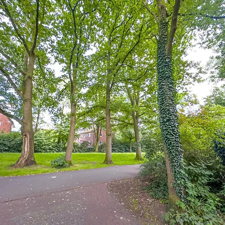 Monteurhaus Mit Zwei In Bremen-mitte, Parkplatz & Wlan Lägenhet *