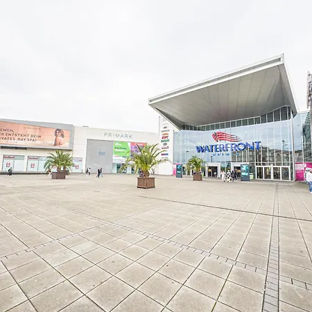 Monteurhaus Mit Zwei In Bremen-mitte, Parkplatz & Wlan