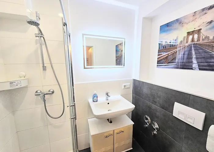 Monteurhaus Mit Zwei In Bremen-mitte, Parkplatz & Wlan *