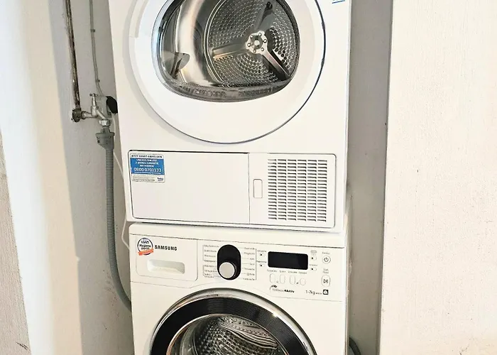 Monteurhaus Mit Zwei In Bremen-mitte, Parkplatz & Wlan *