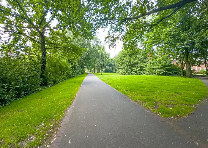 Monteurhaus Mit Zwei In Bremen-mitte, Parkplatz & Wlan